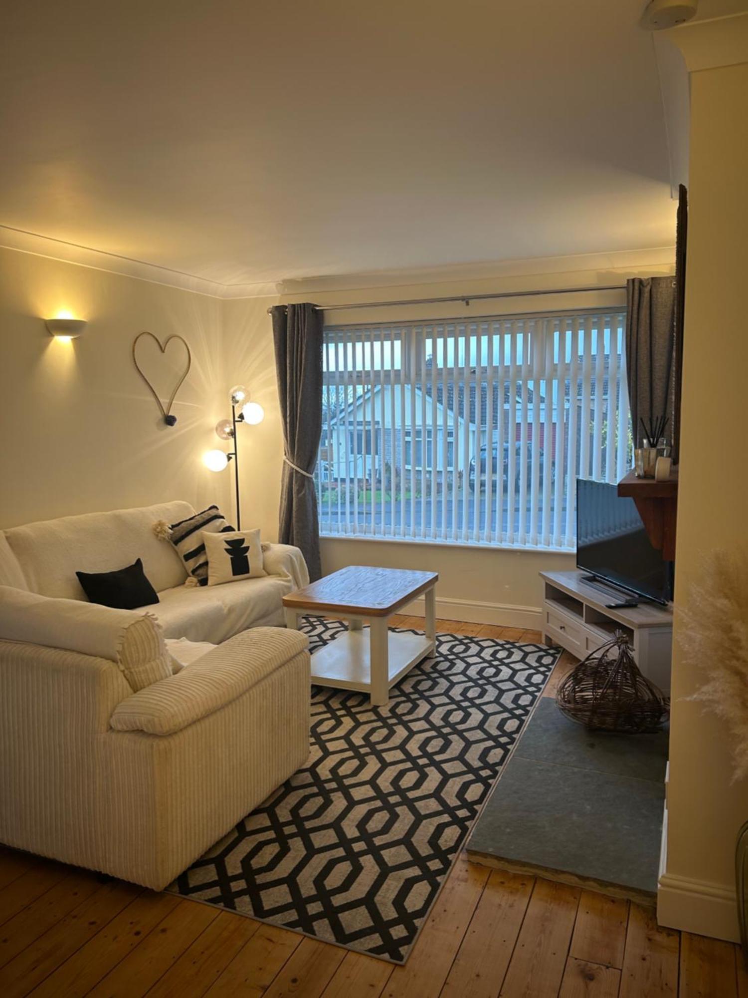 5 Edgebury Apartment Puriton Exterior photo